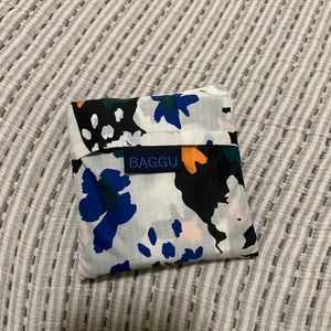 TWO Standard Baggu Reusable Bags